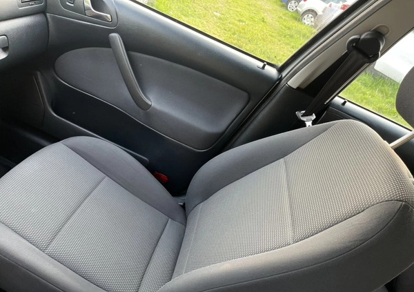 Skoda Octavia cena 14900 przebieg: 230000, rok produkcji 2009 z Śrem małe 742
